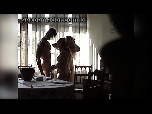 ❤️ Amigos sexuais convidam um homem gigante e uma ménage à trois com ele ☑ Sexo superior em porno pt-br.kutjeporno.ru